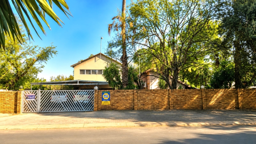 3 Bedroom Property for Sale in Melodie North West